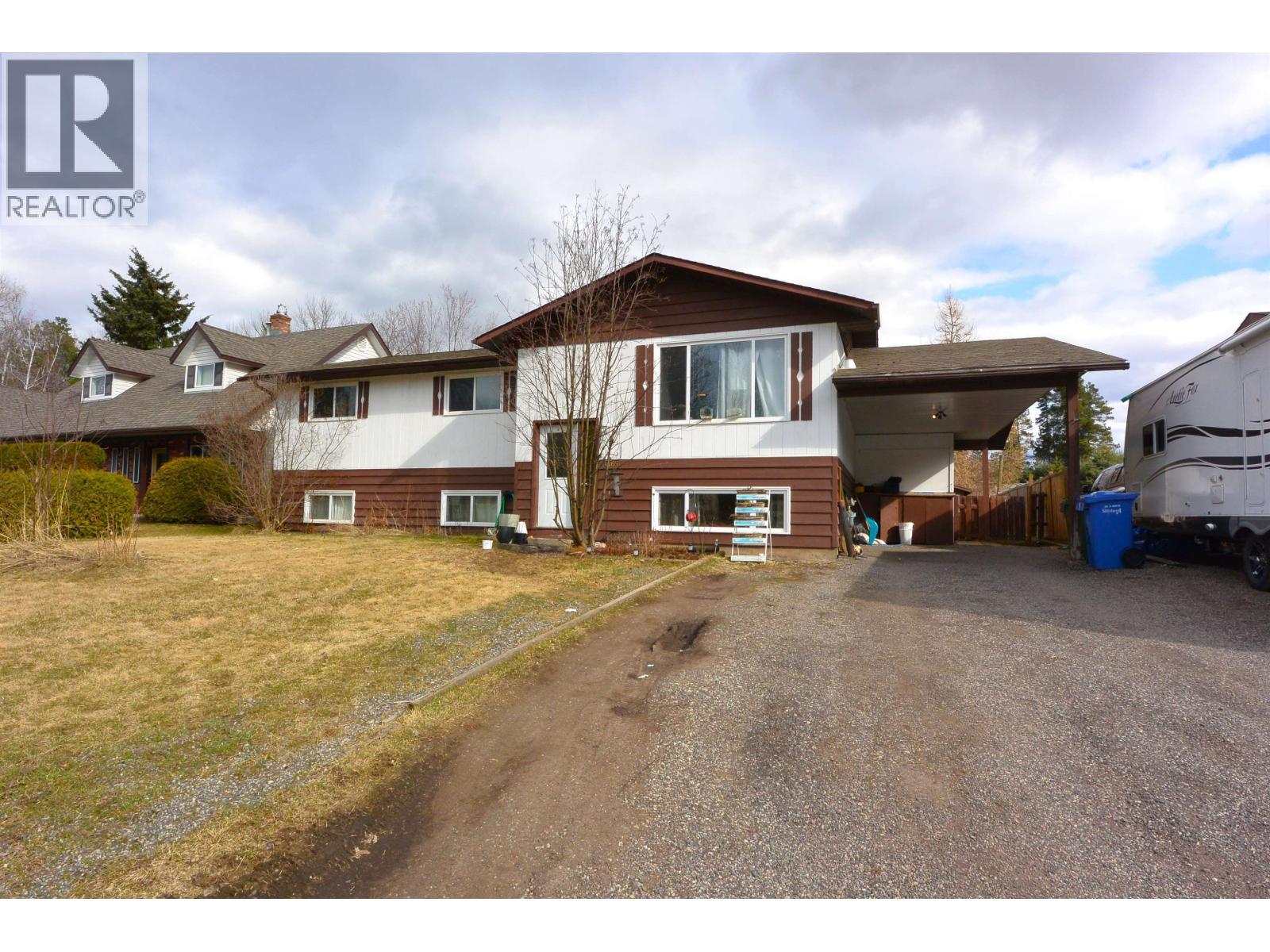 4465 Birch Crescent, Smithers, BC - Outdoor