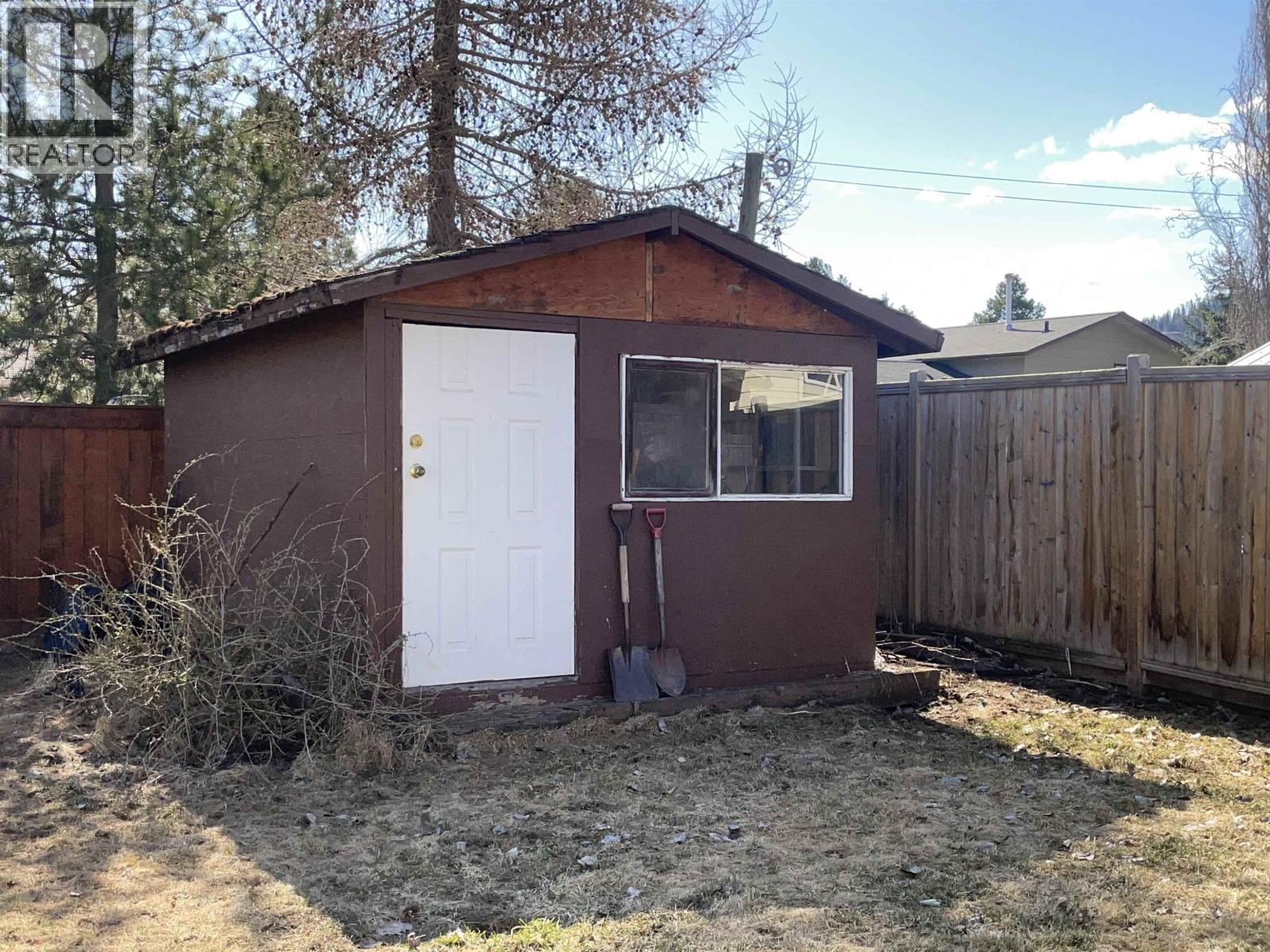 4465 Birch Crescent, Smithers, BC - Outdoor