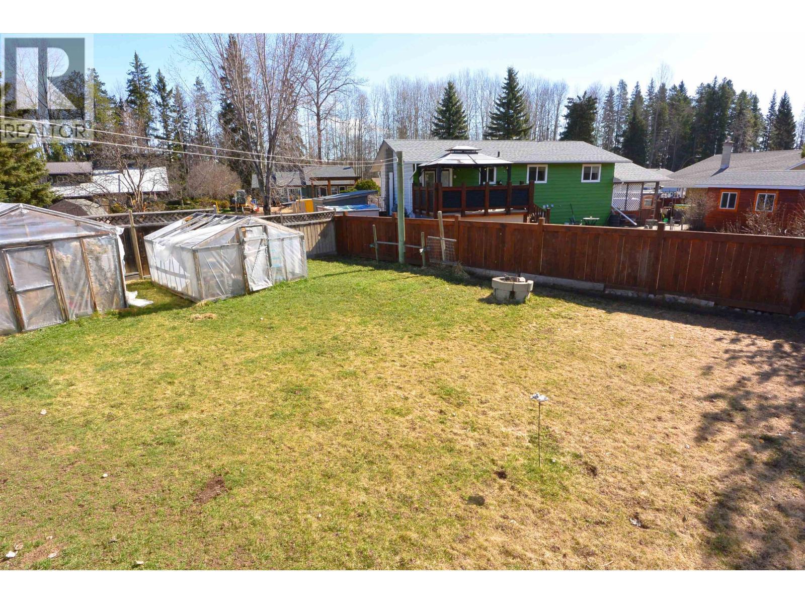 4465 Birch Crescent, Smithers, BC - Outdoor With Backyard