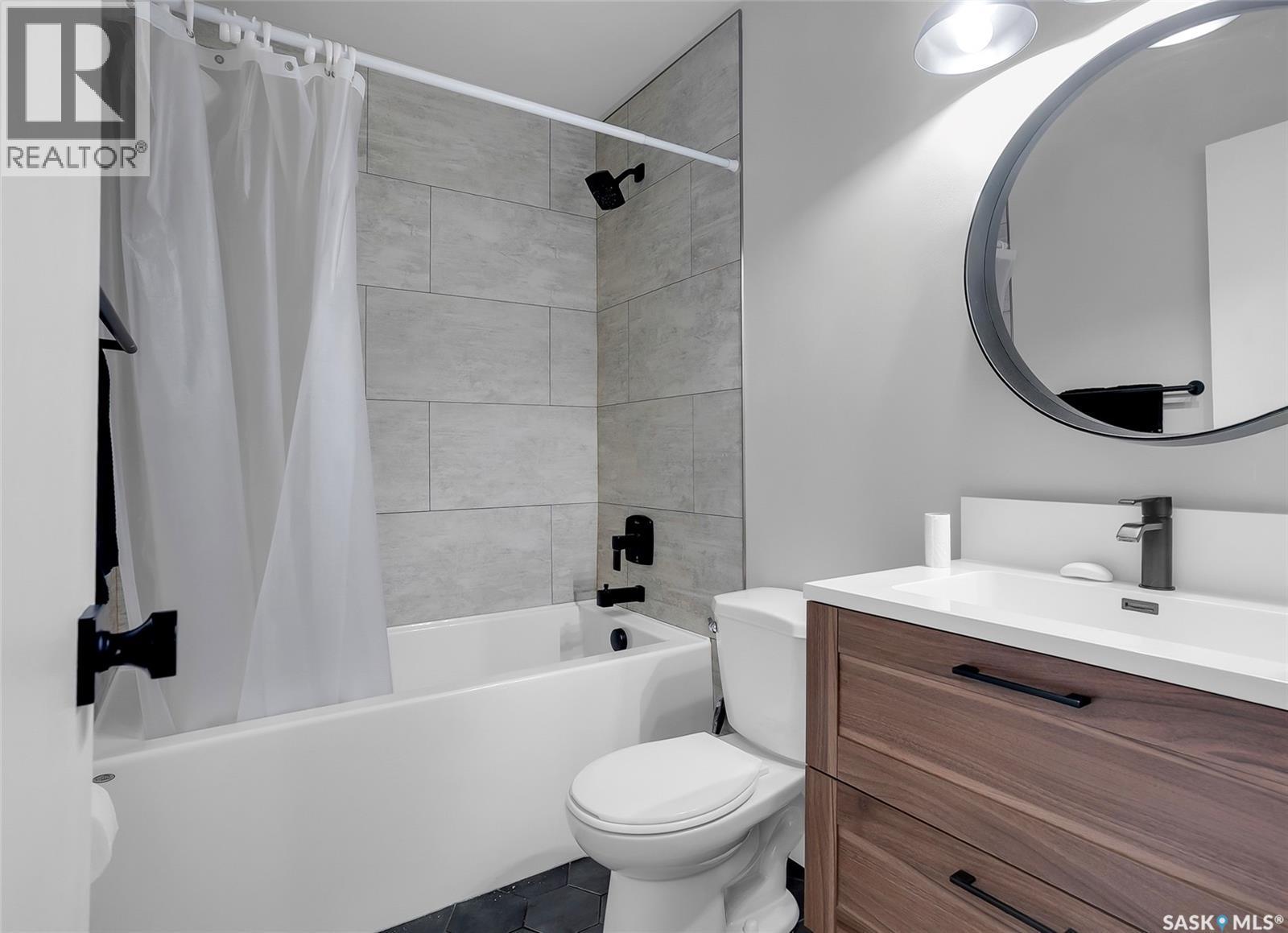 62 Roborecki Terrace, Saskatoon, SK - Indoor Photo Showing Bathroom