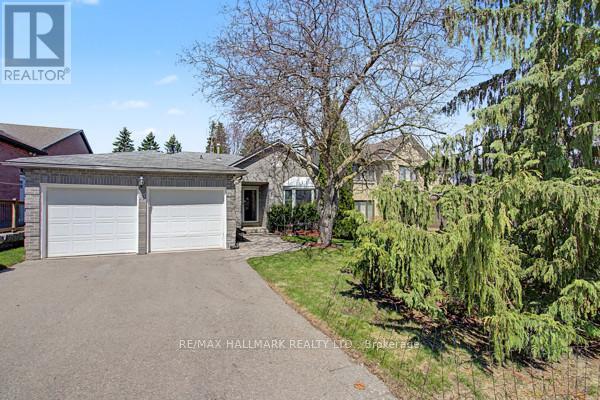 10 Haskell Crescent, Aurora, ON - Outdoor
