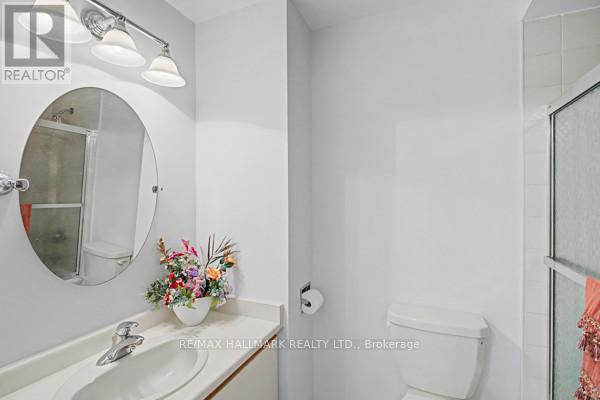 10 Haskell Crescent, Aurora, ON - Indoor Photo Showing Bathroom