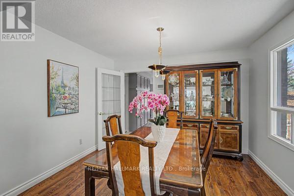 10 Haskell Crescent, Aurora, ON - Indoor Photo Showing Other Room