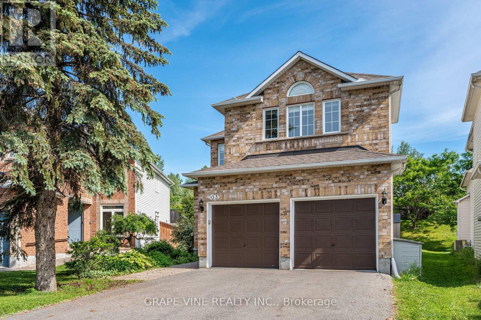 103 Rowallen Place, Ottawa, ON