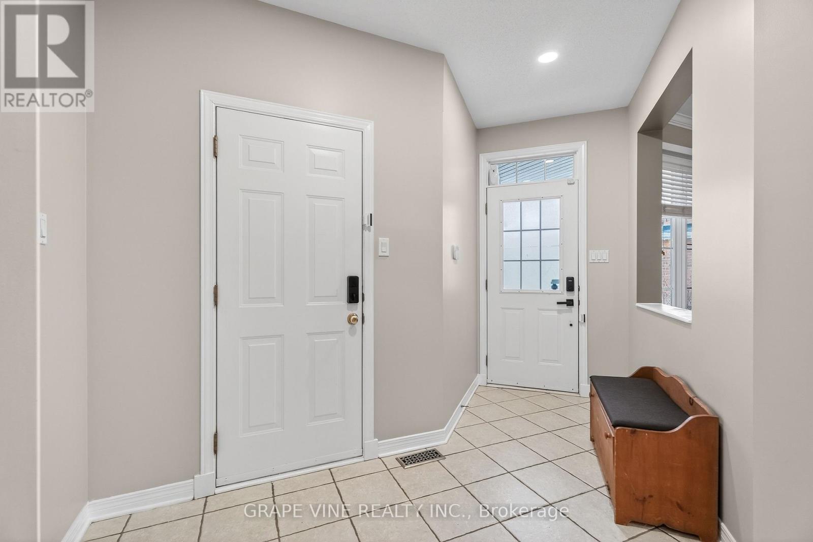 103 Rowallen Place, Ottawa, ON