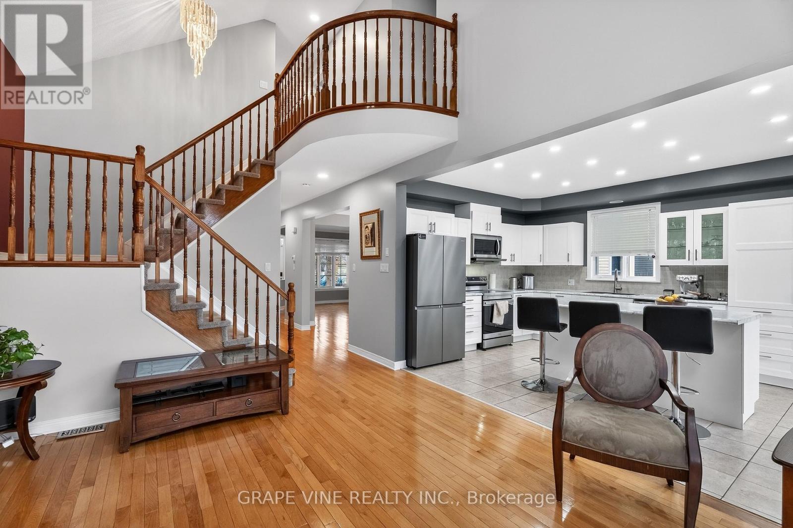 103 Rowallen Place, Ottawa, ON