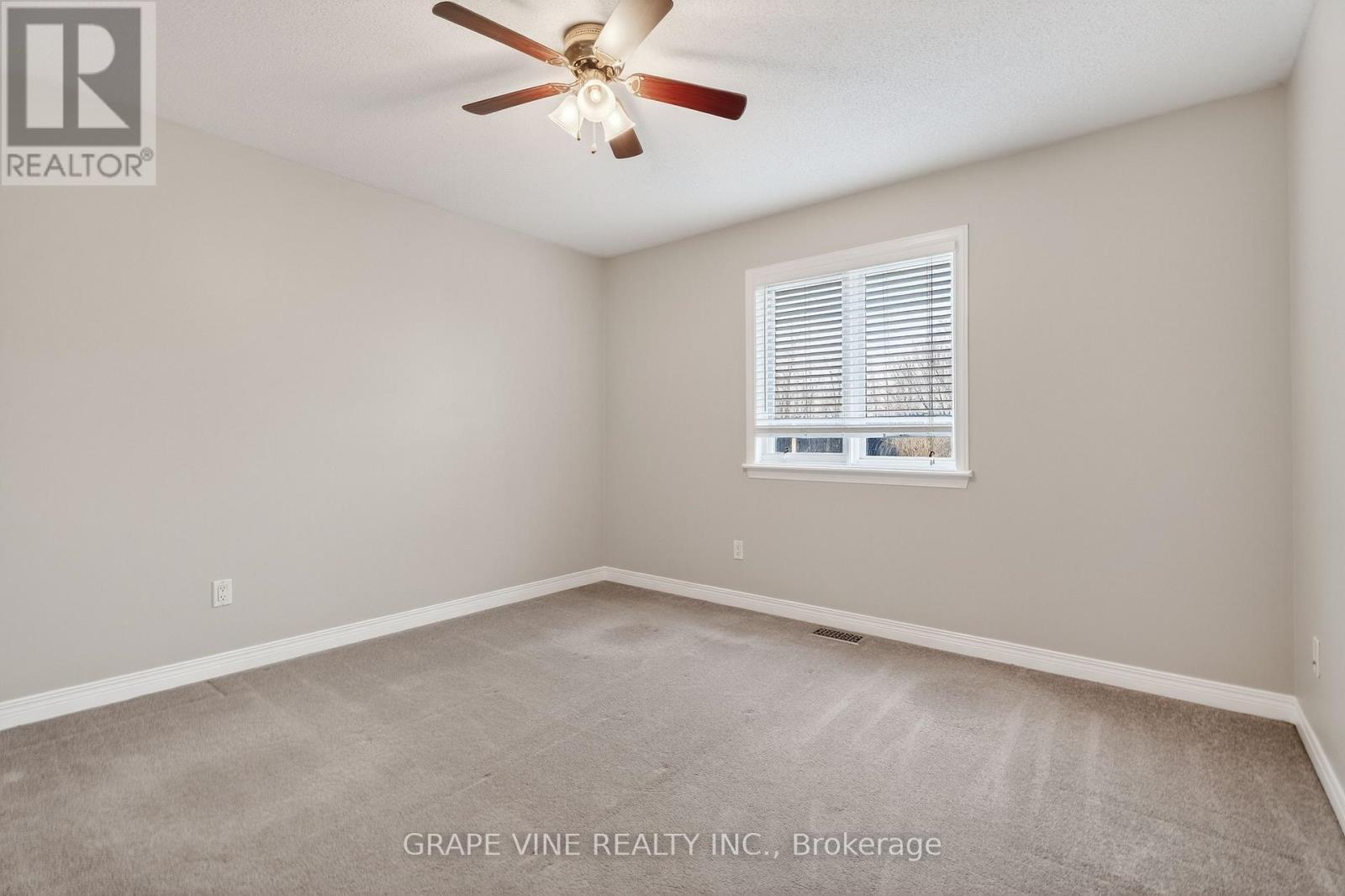 103 Rowallen Place, Ottawa, ON