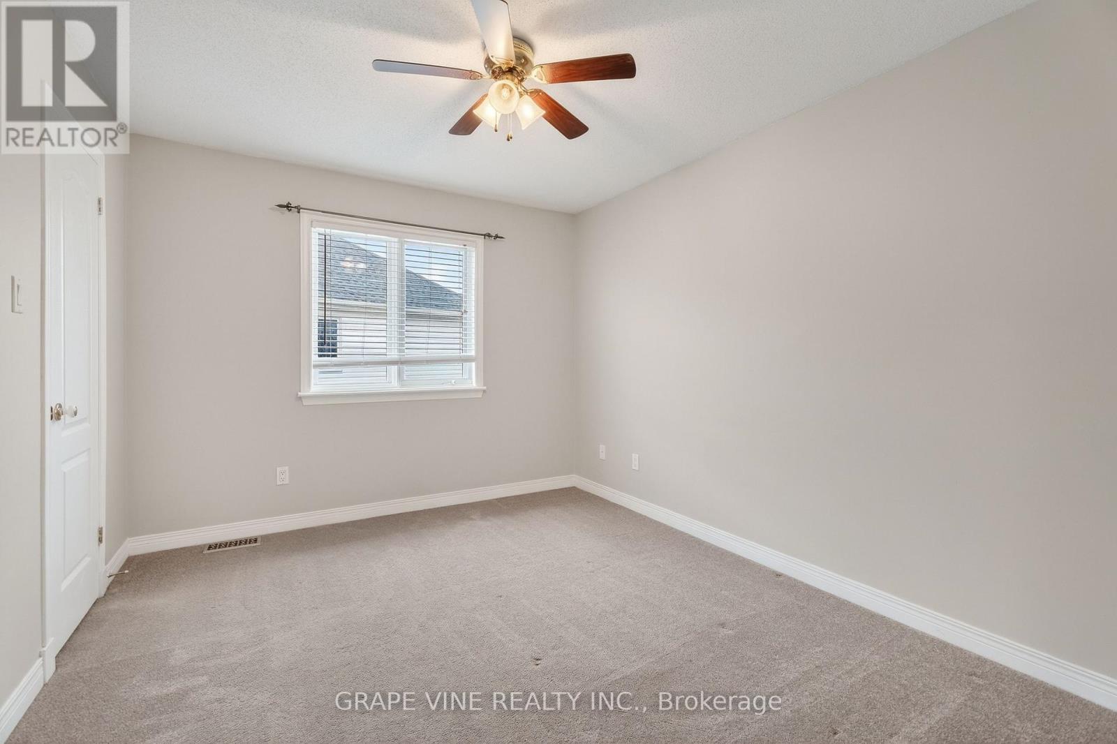 103 Rowallen Place, Ottawa, ON