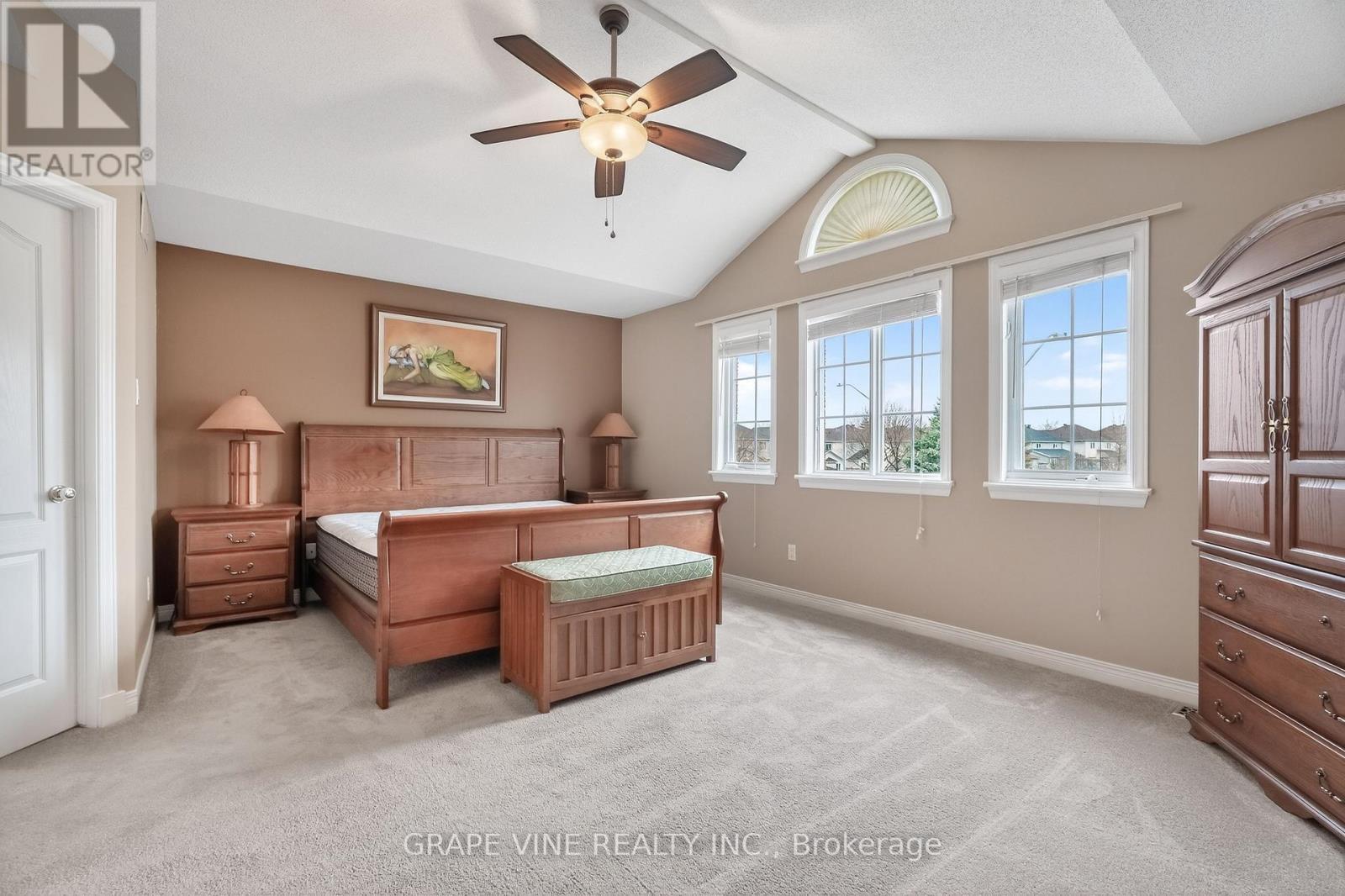 103 Rowallen Place, Ottawa, ON