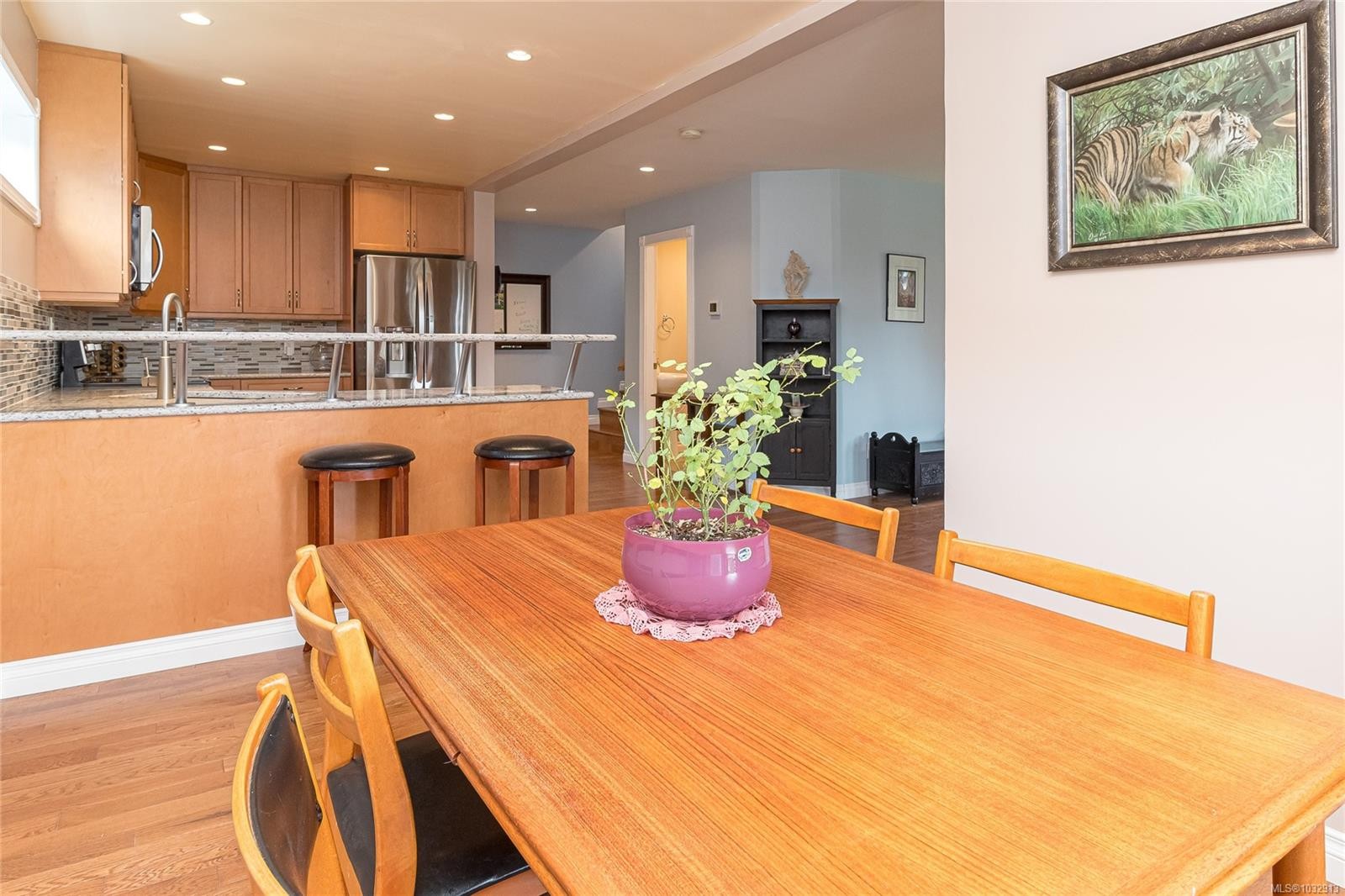 24 Vickery Rd, View Royal, BC