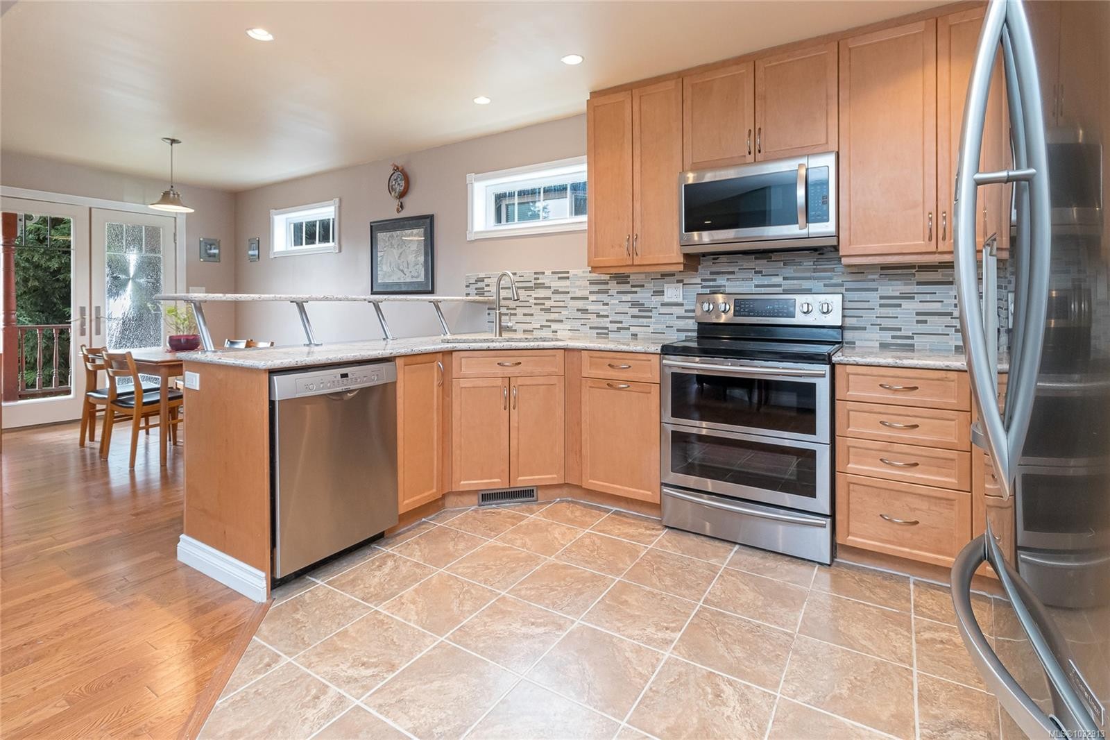 24 Vickery Rd, View Royal, BC
