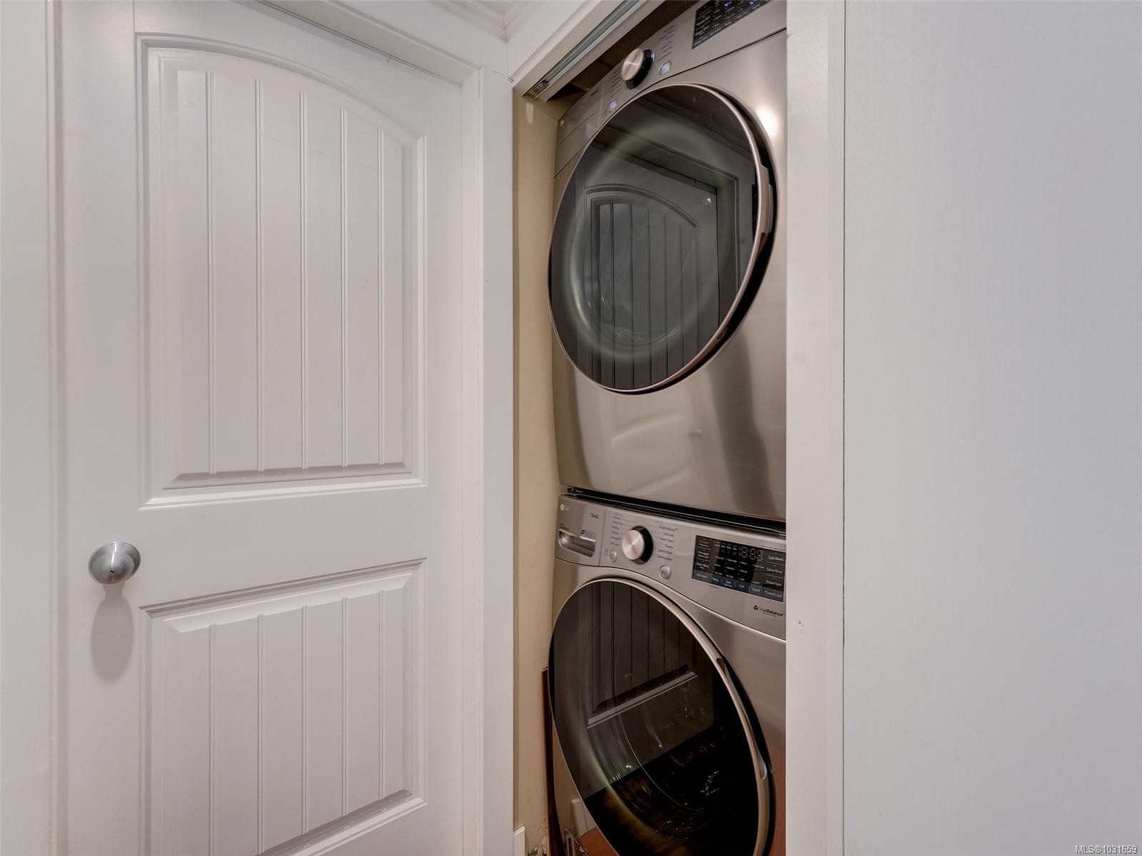 6894 Beaton Rd, Sooke, BC - Indoor Photo Showing Laundry Room