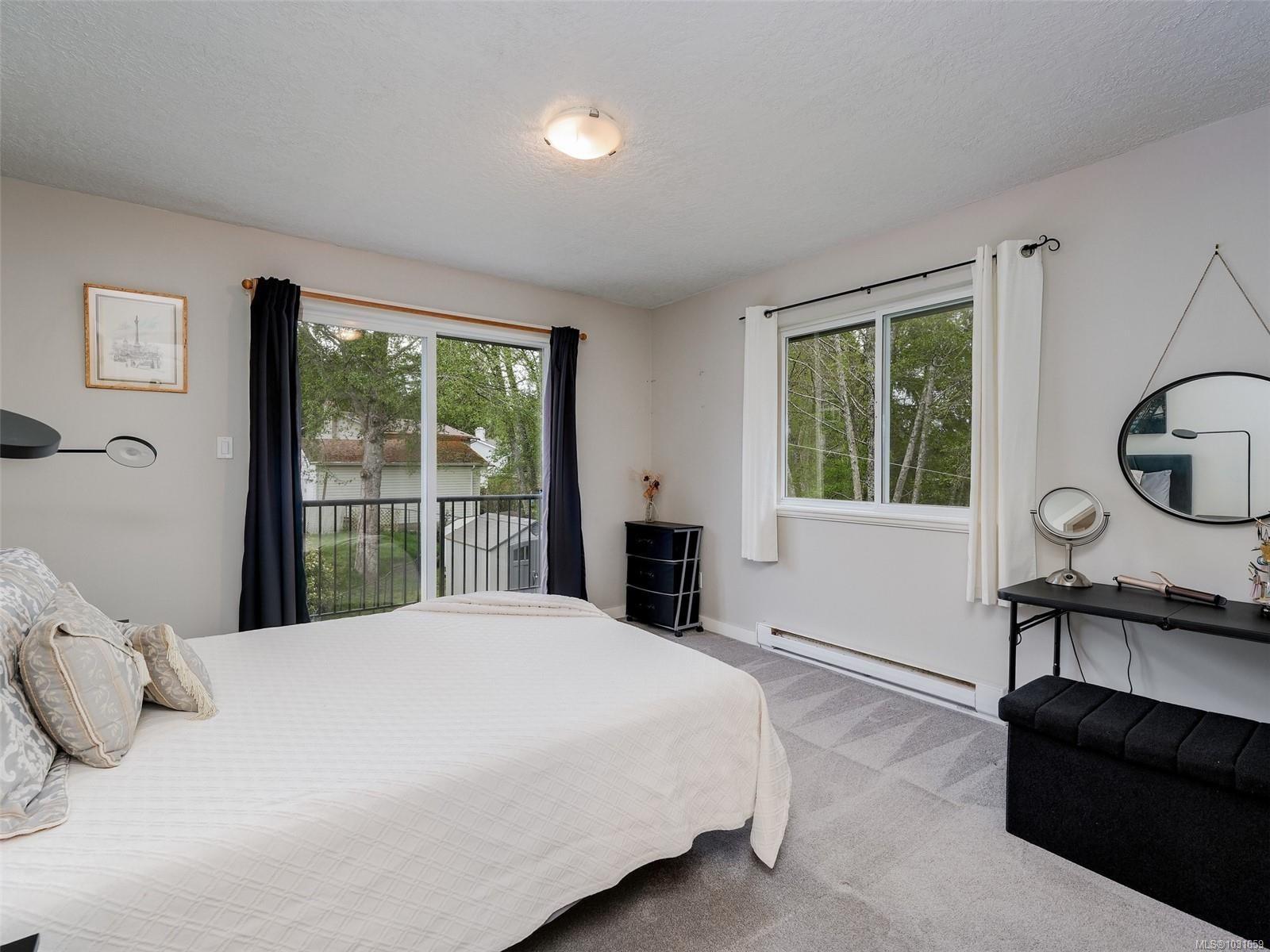 6894 Beaton Rd, Sooke, BC - Indoor Photo Showing Bedroom