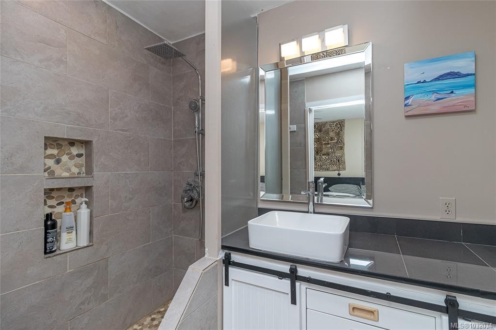 5384 Miller Rd, Duncan, BC