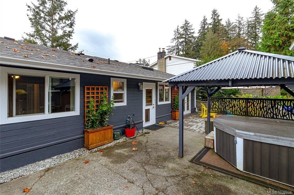 5384 Miller Rd, Duncan, BC
