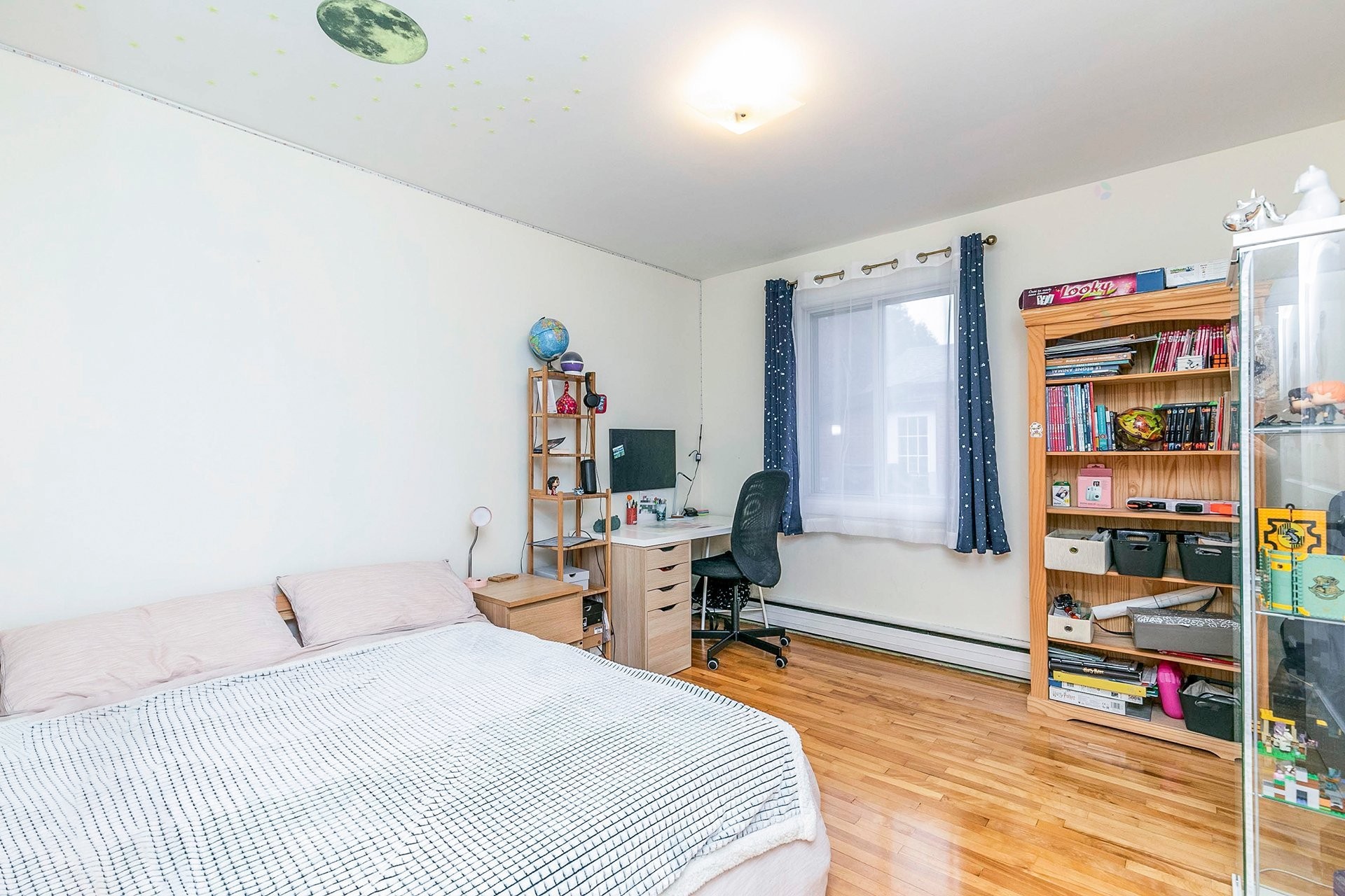Chambre à coucher - 5719 Av. Smart, Côte-Saint-Luc, QC - Indoor Photo Showing Bedroom