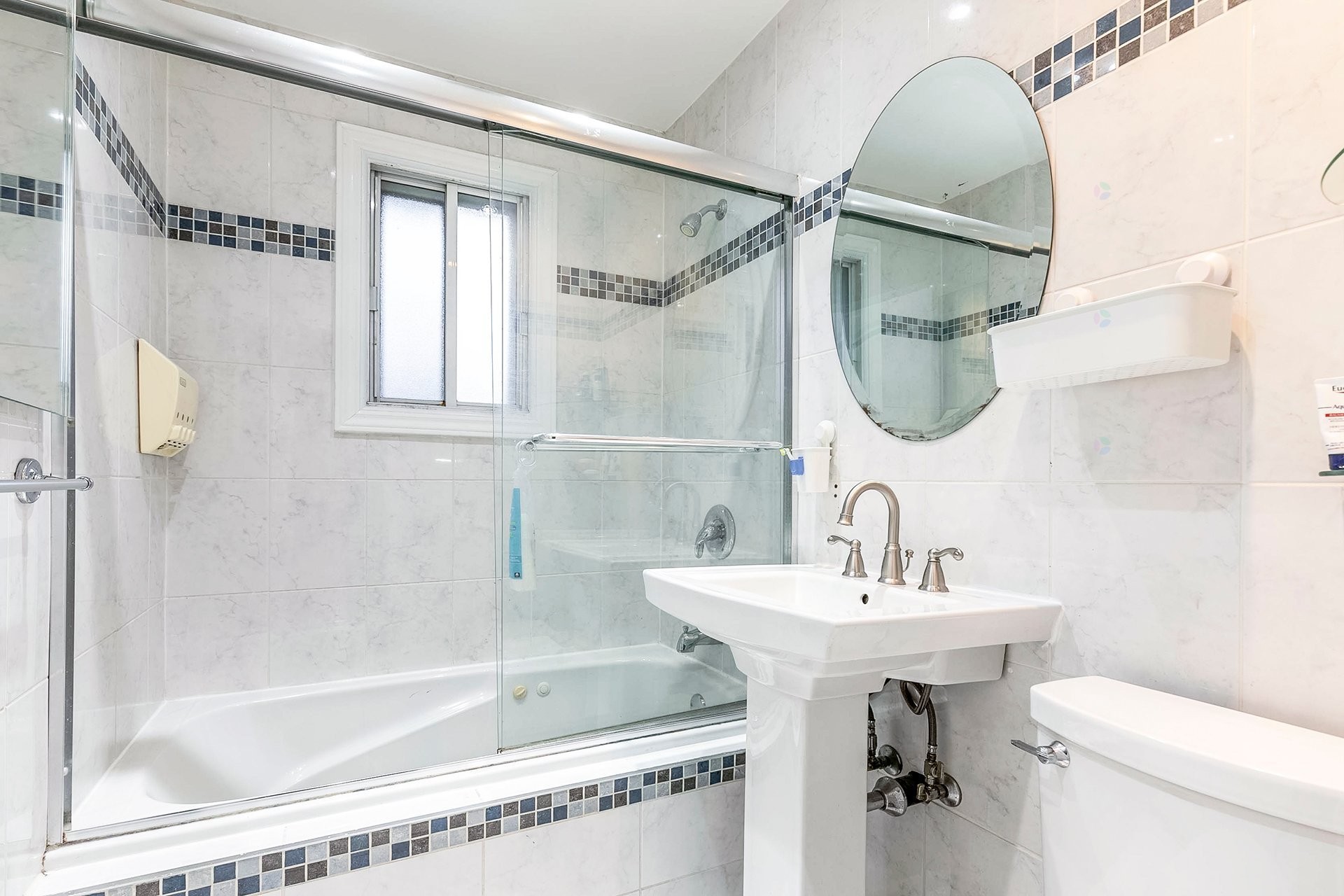 Chambre à coucher - 5719 Av. Smart, Côte-Saint-Luc, QC - Indoor Photo Showing Bathroom