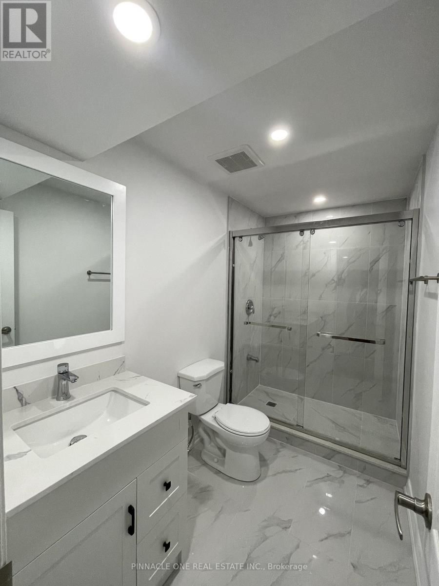 31 Berryman Lane, Markham, ON - Indoor Photo Showing Bathroom