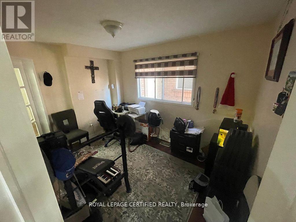 42 Wooliston Crescent, Brampton, ON - Indoor Photo Showing Other Room