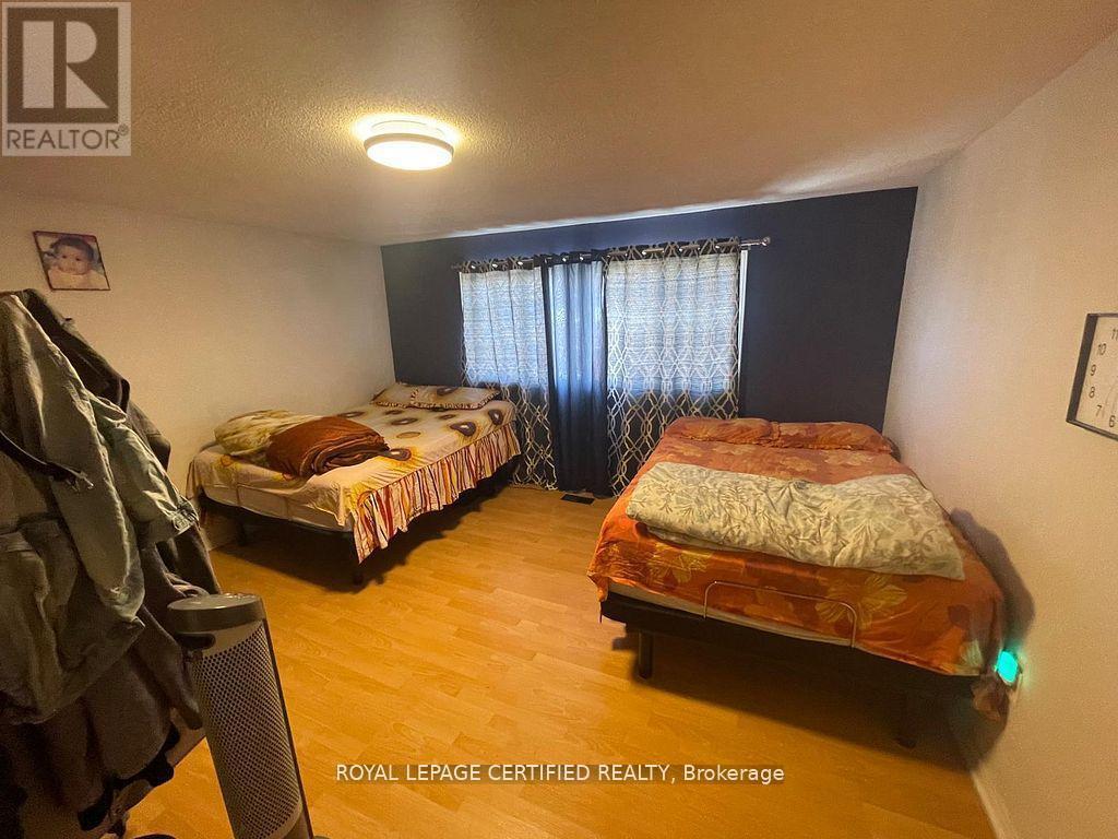 42 Wooliston Crescent, Brampton, ON - Indoor Photo Showing Bedroom