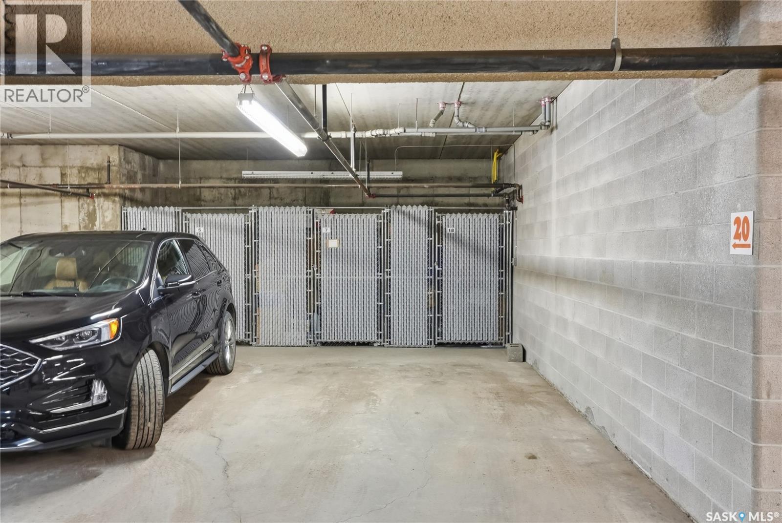 304 218 Heath Avenue, Saskatoon, SK - Indoor Photo Showing Garage