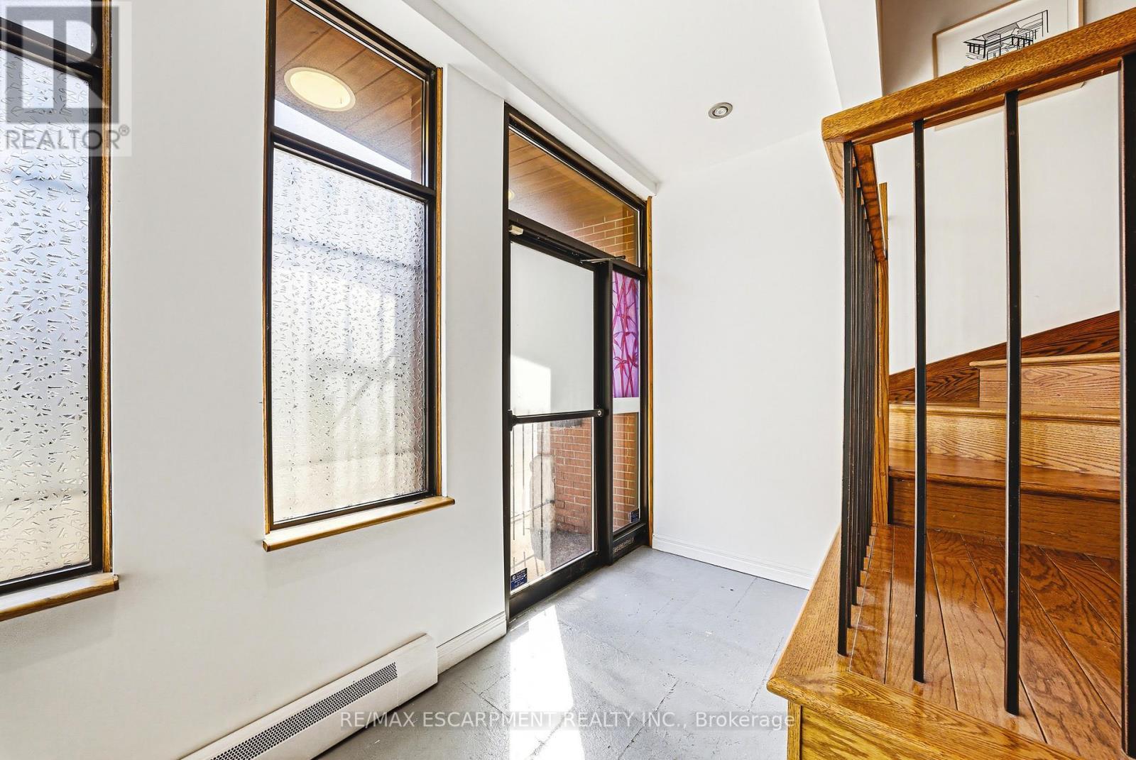 593-595 King Street E, Hamilton, ON