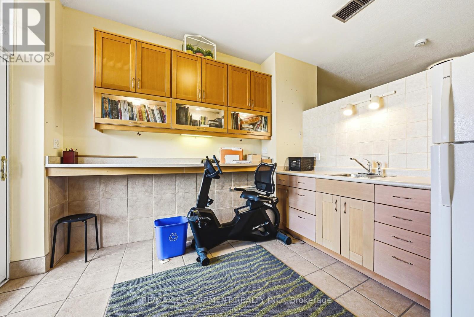 593-595 King Street E, Hamilton, ON