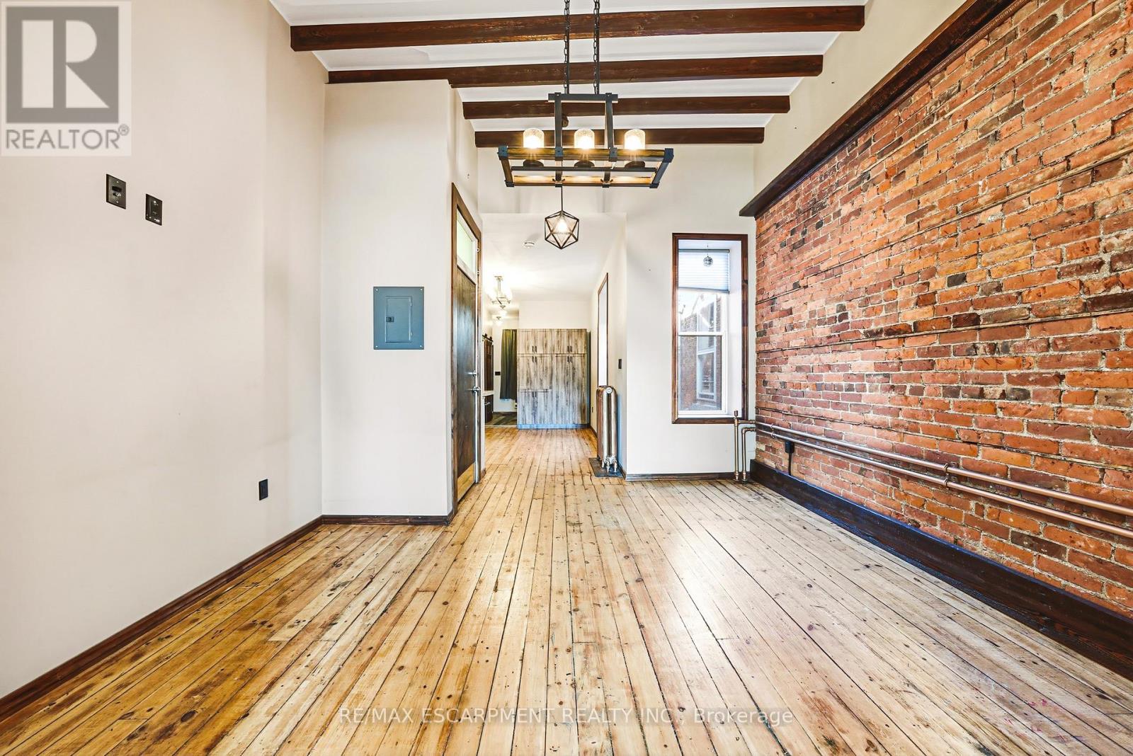 593-595 King Street E, Hamilton, ON