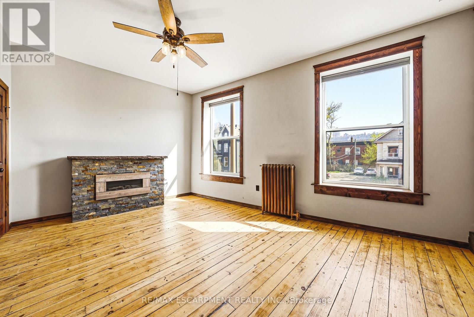 593-595 King Street E, Hamilton, ON