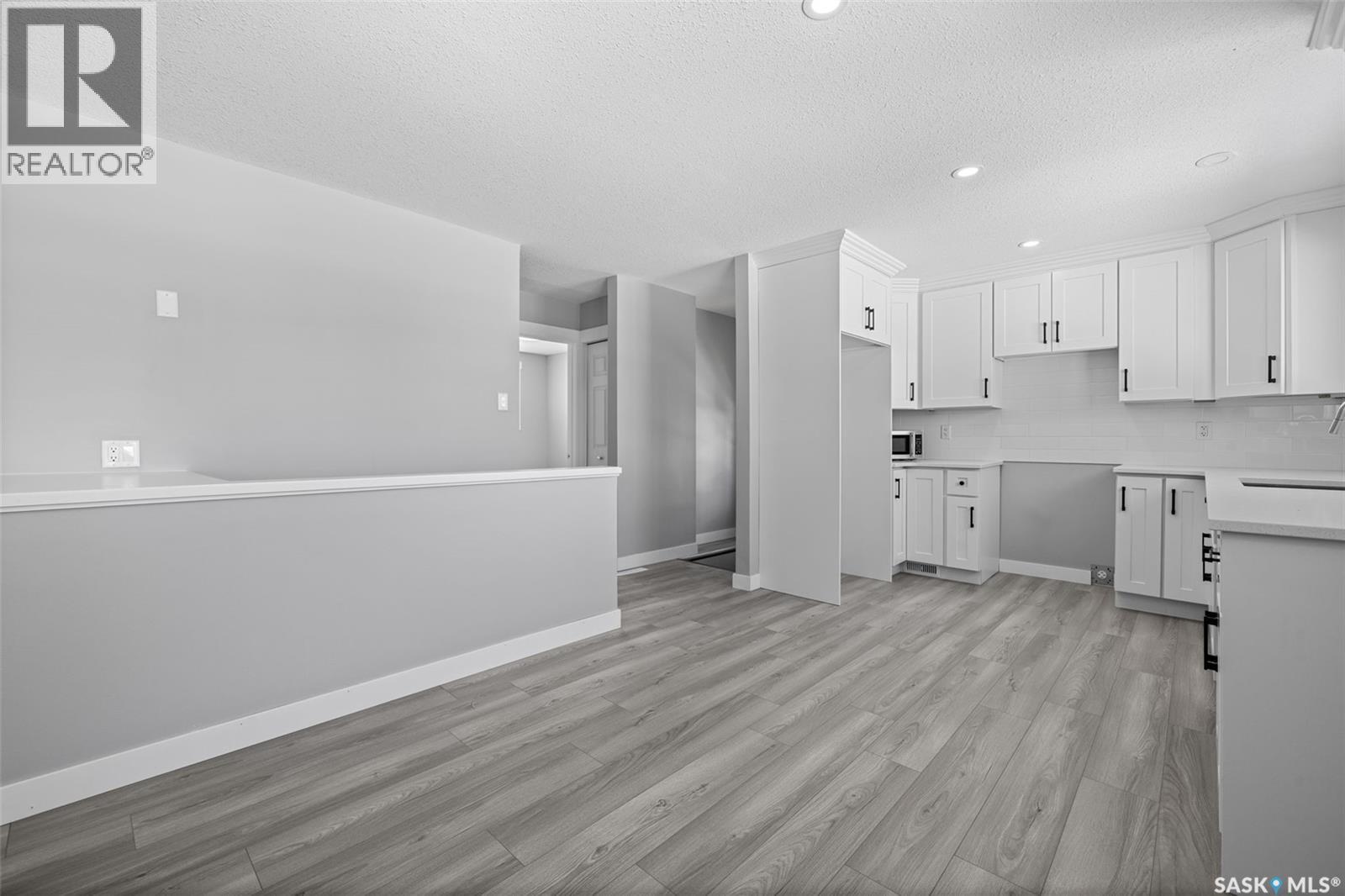 819 Shannon Road, Regina, SK - Indoor Photo Showing Kitchen