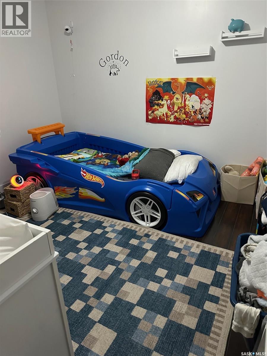 429 Third Street, Estevan, SK - Indoor