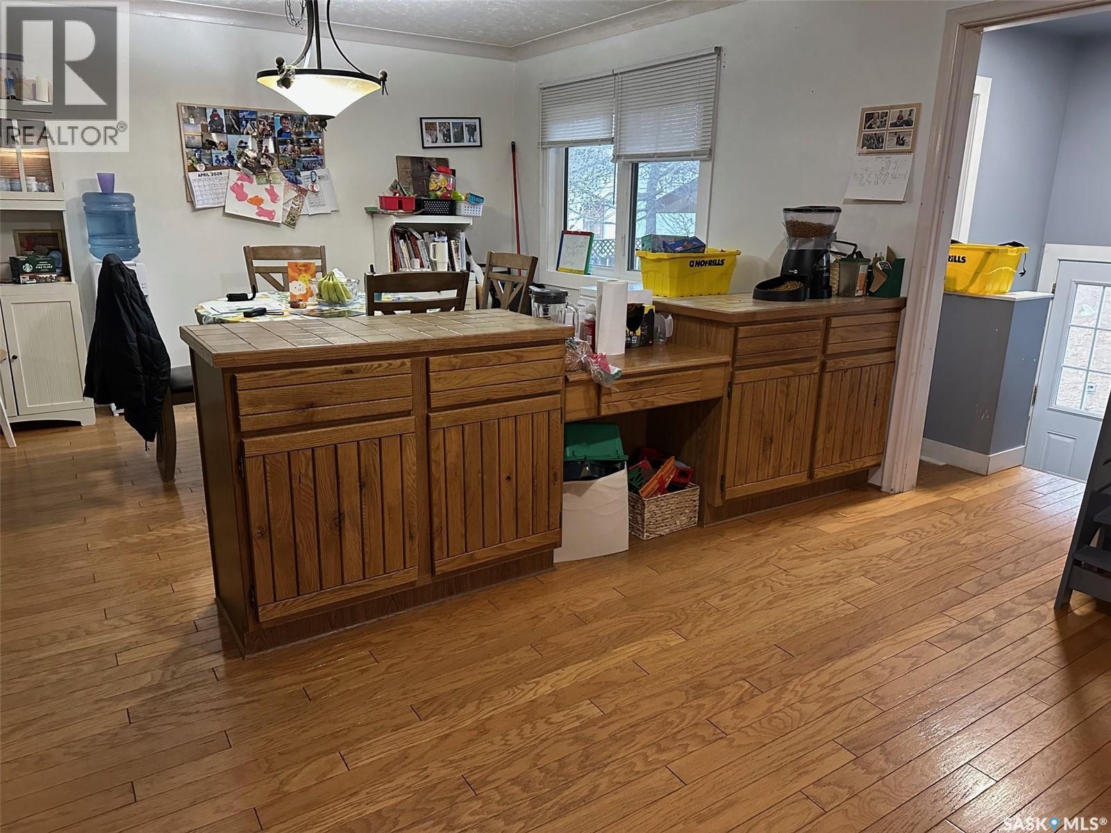 429 Third Street, Estevan, SK - Indoor