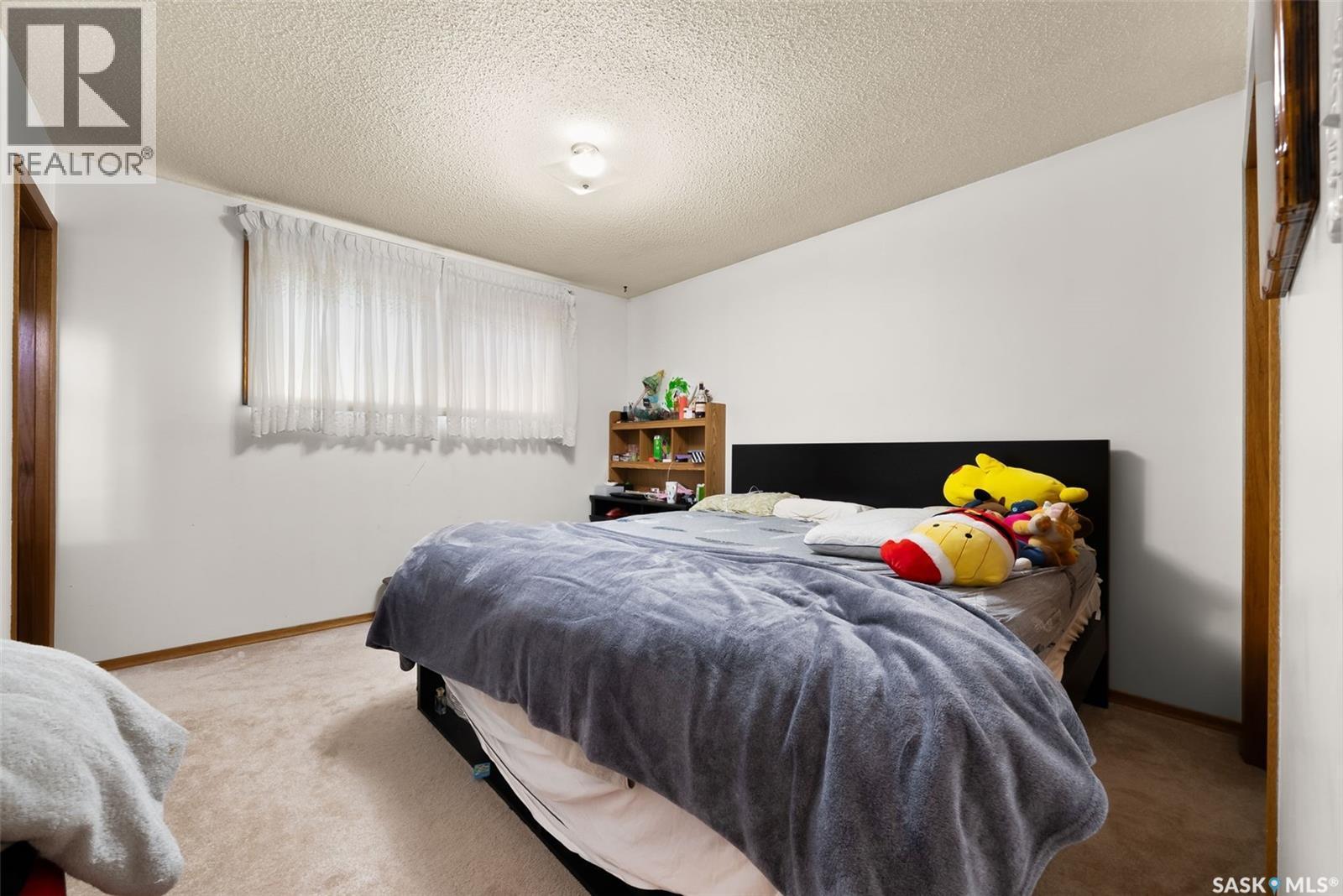 1015 12Th Avenue E, Regina, SK - Indoor Photo Showing Bedroom