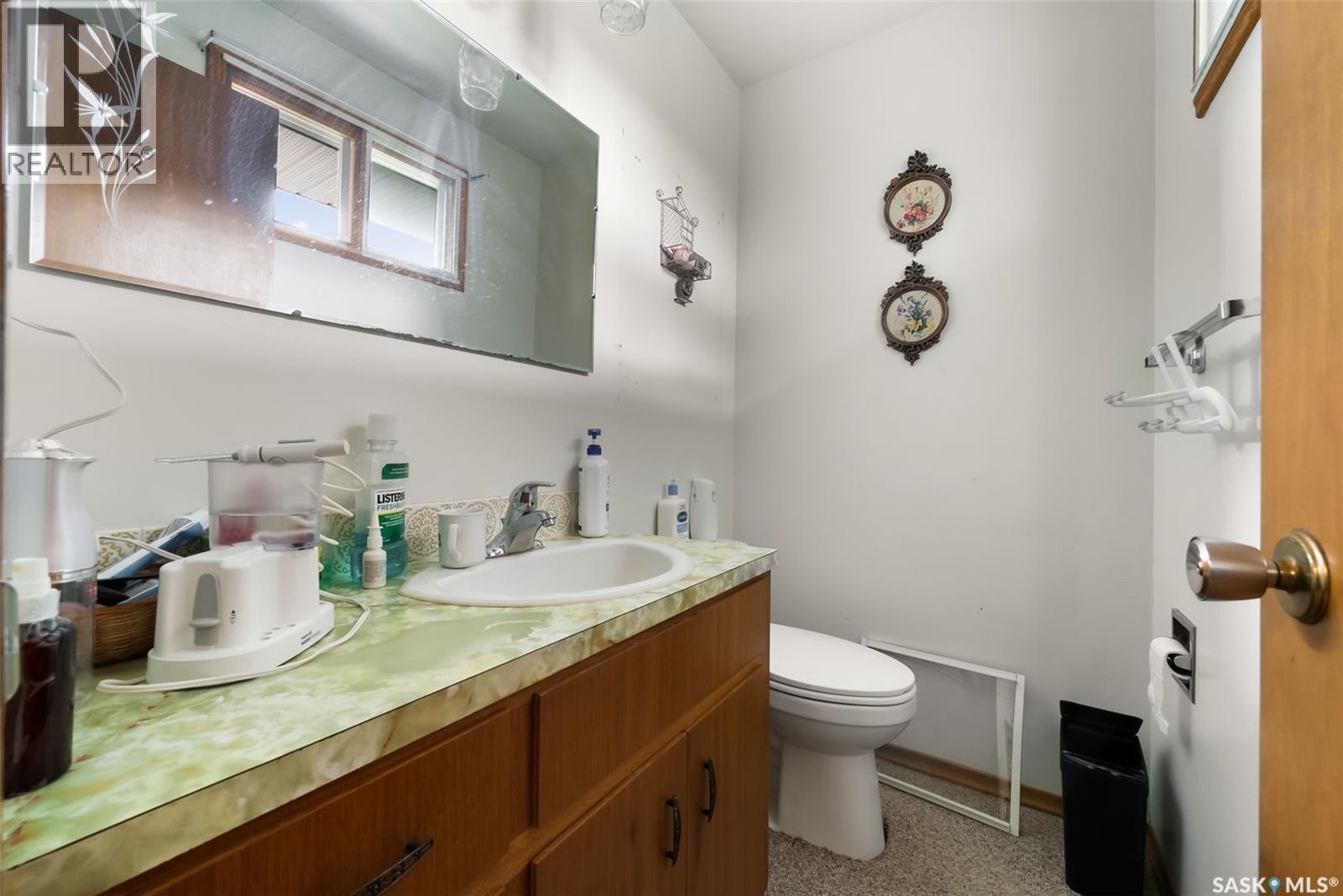 1015 12Th Avenue E, Regina, SK - Indoor Photo Showing Bathroom