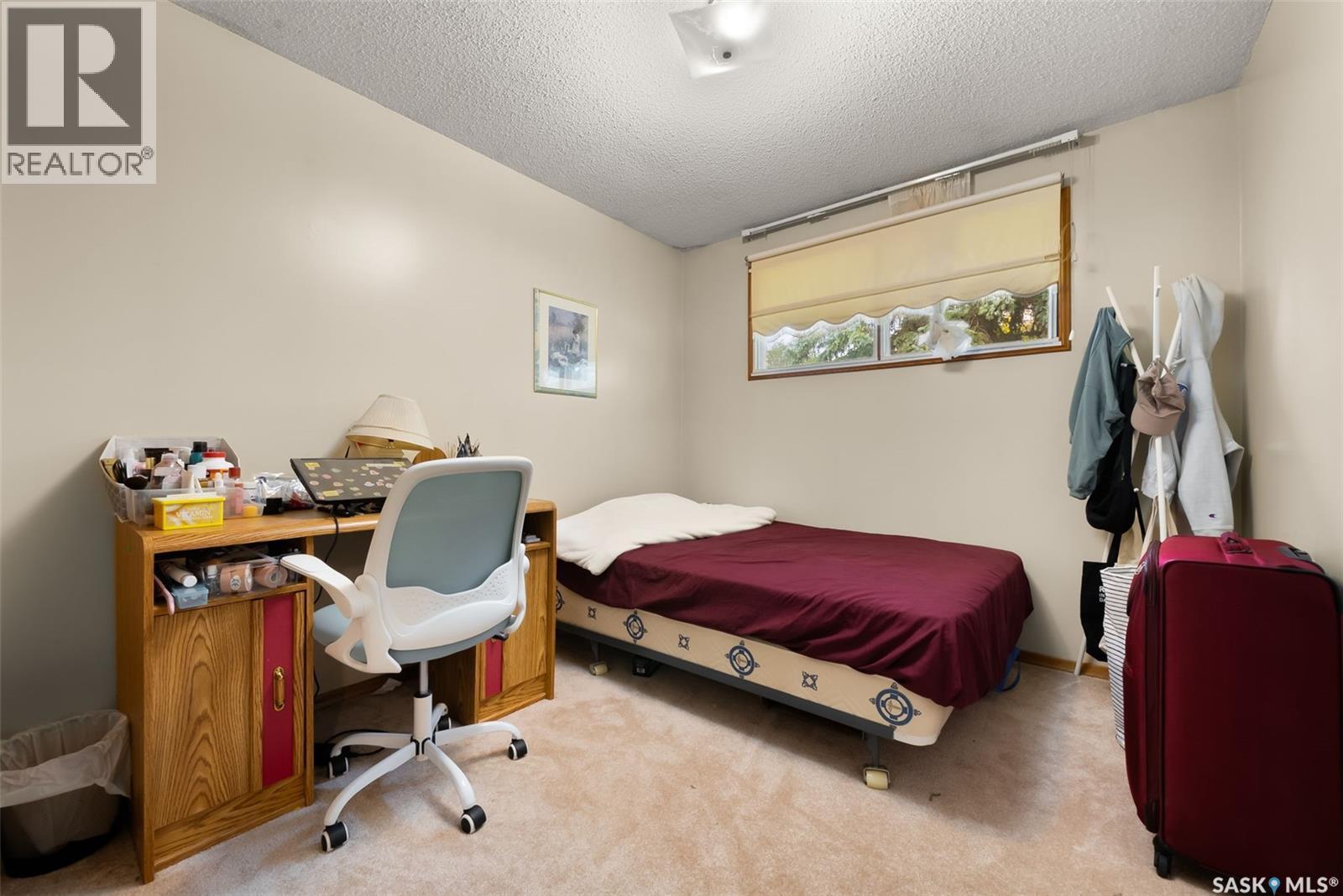 1015 12Th Avenue E, Regina, SK - Indoor Photo Showing Bedroom