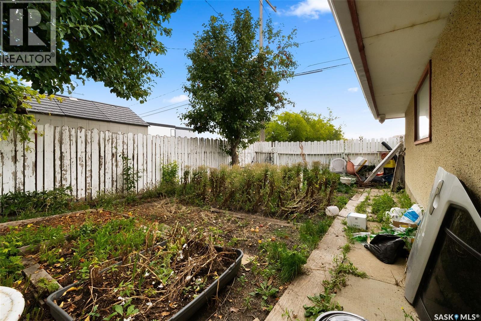 1015 12Th Avenue E, Regina, SK - Outdoor