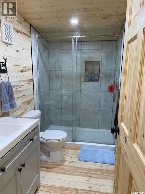 109 Rustad Avenue, White Fox, SK - Indoor Photo Showing Bathroom