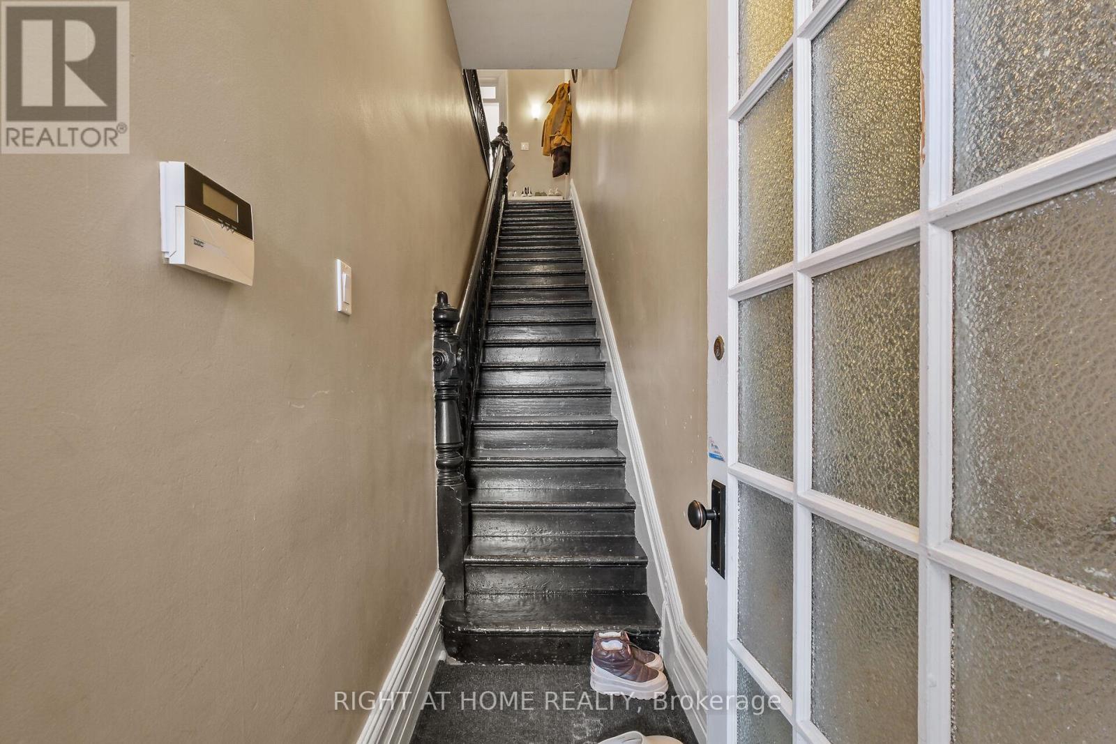 Unit 2-Stairs to 2nd Floor - 93 Gilmour Street, Ottawa, ON - Indoor Photo Showing Other Room