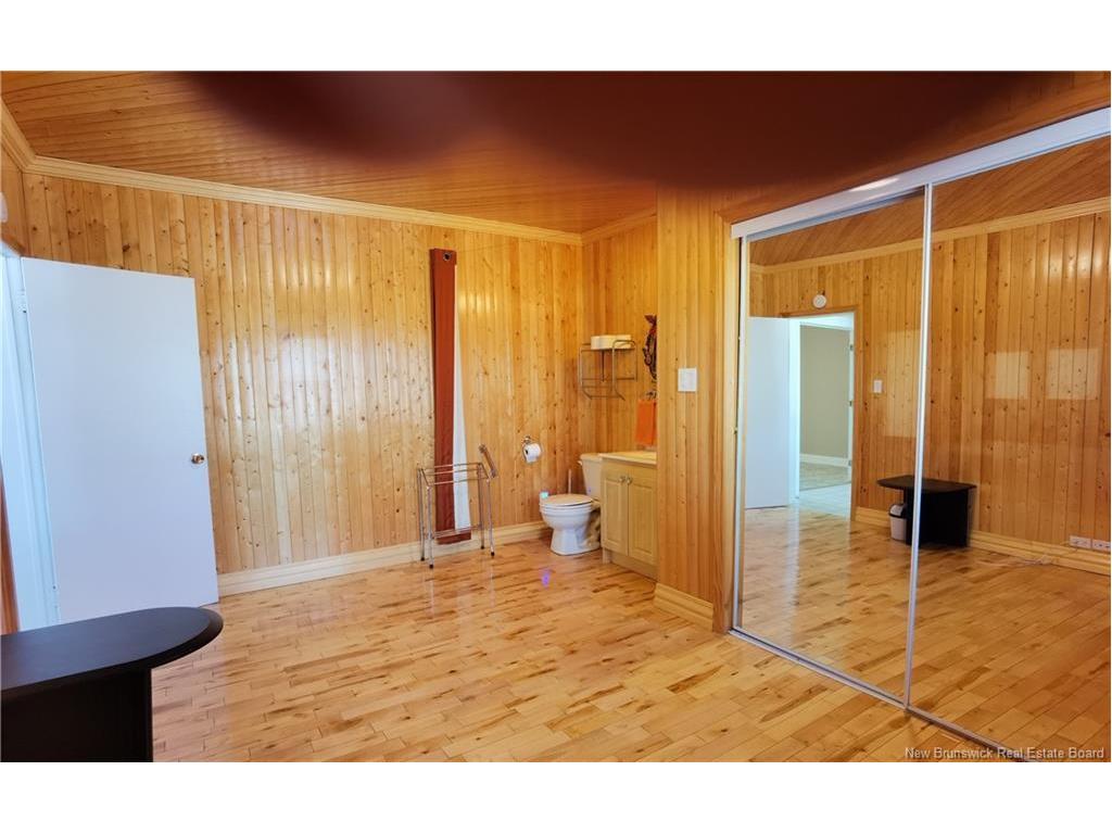 141 1 Ere Rue, Shippagan, NB