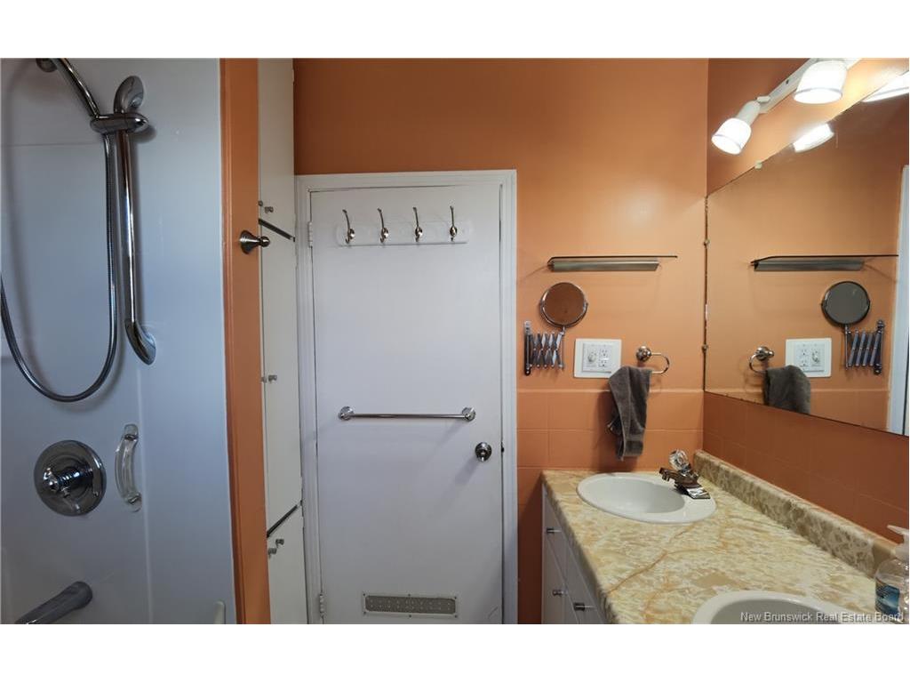 141 1 Ere Rue, Shippagan, NB