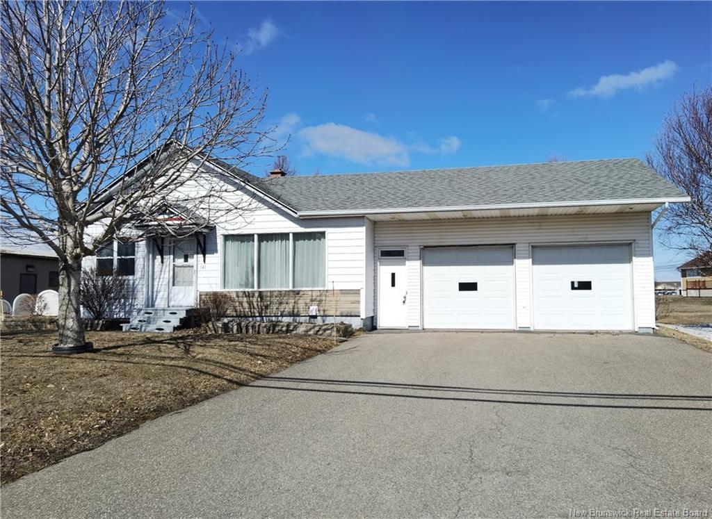 141 1 Ere Rue, Shippagan, NB