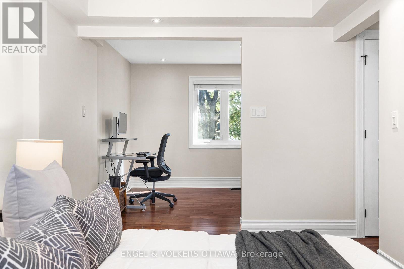 1252 Anoka Street, Ottawa, ON - Indoor Photo Showing Bedroom