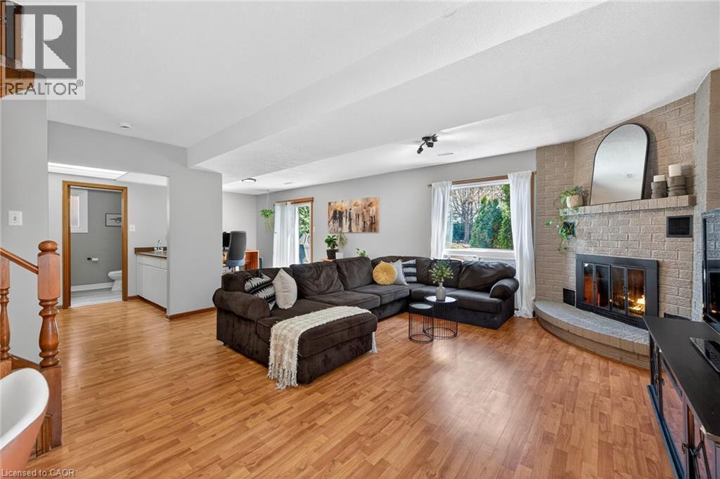 22 Vance Crescent, Waterdown, ON - Indoor Photo Showing Living Room With Fireplace
