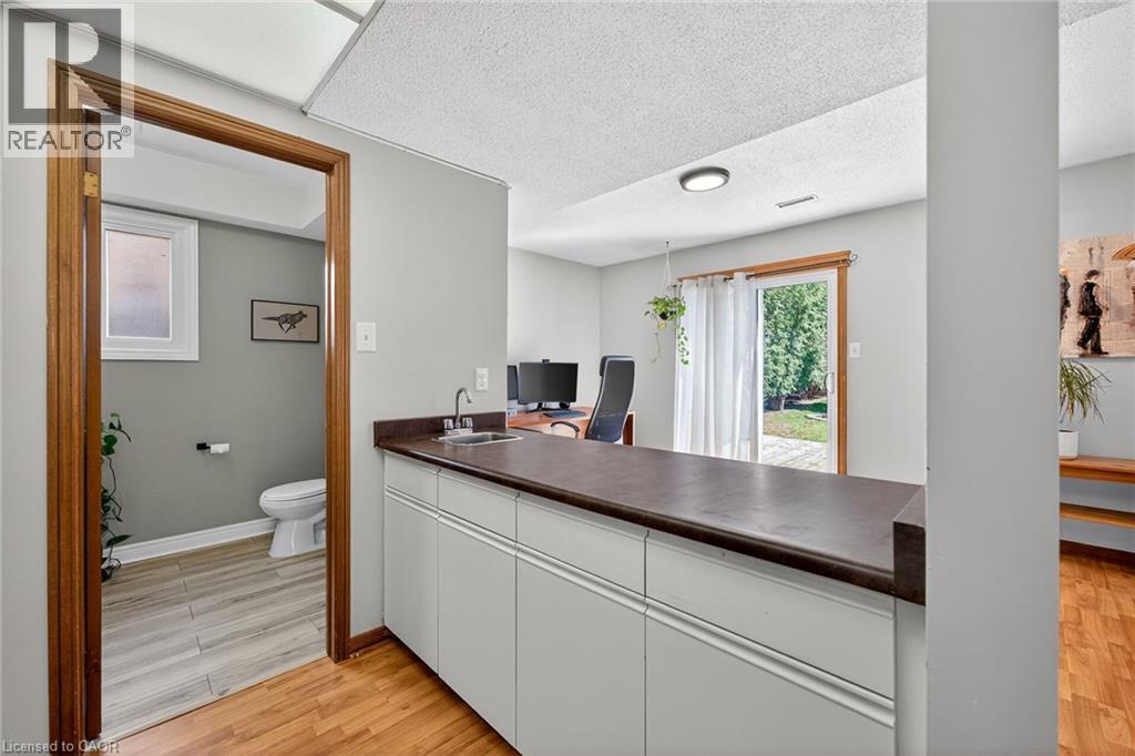 22 Vance Crescent, Waterdown, ON - Indoor