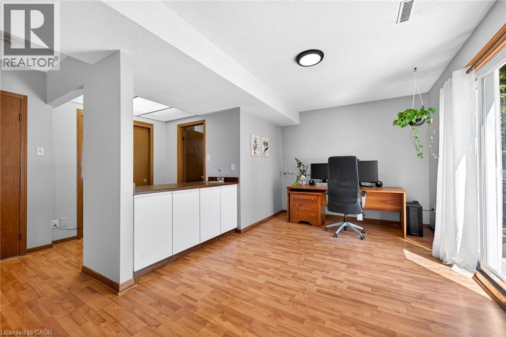 22 Vance Crescent, Waterdown, ON - Indoor