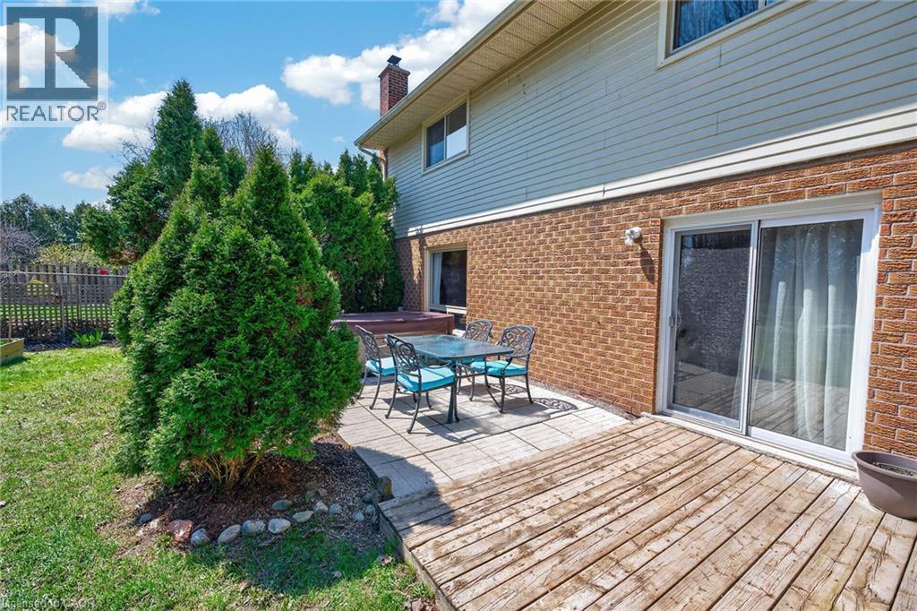 22 Vance Crescent, Waterdown, ON - Outdoor With Deck Patio Veranda With Exterior