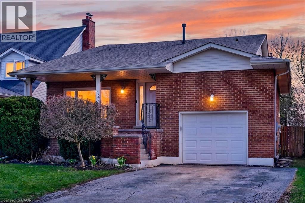 22 Vance Crescent, Waterdown, ON - Outdoor