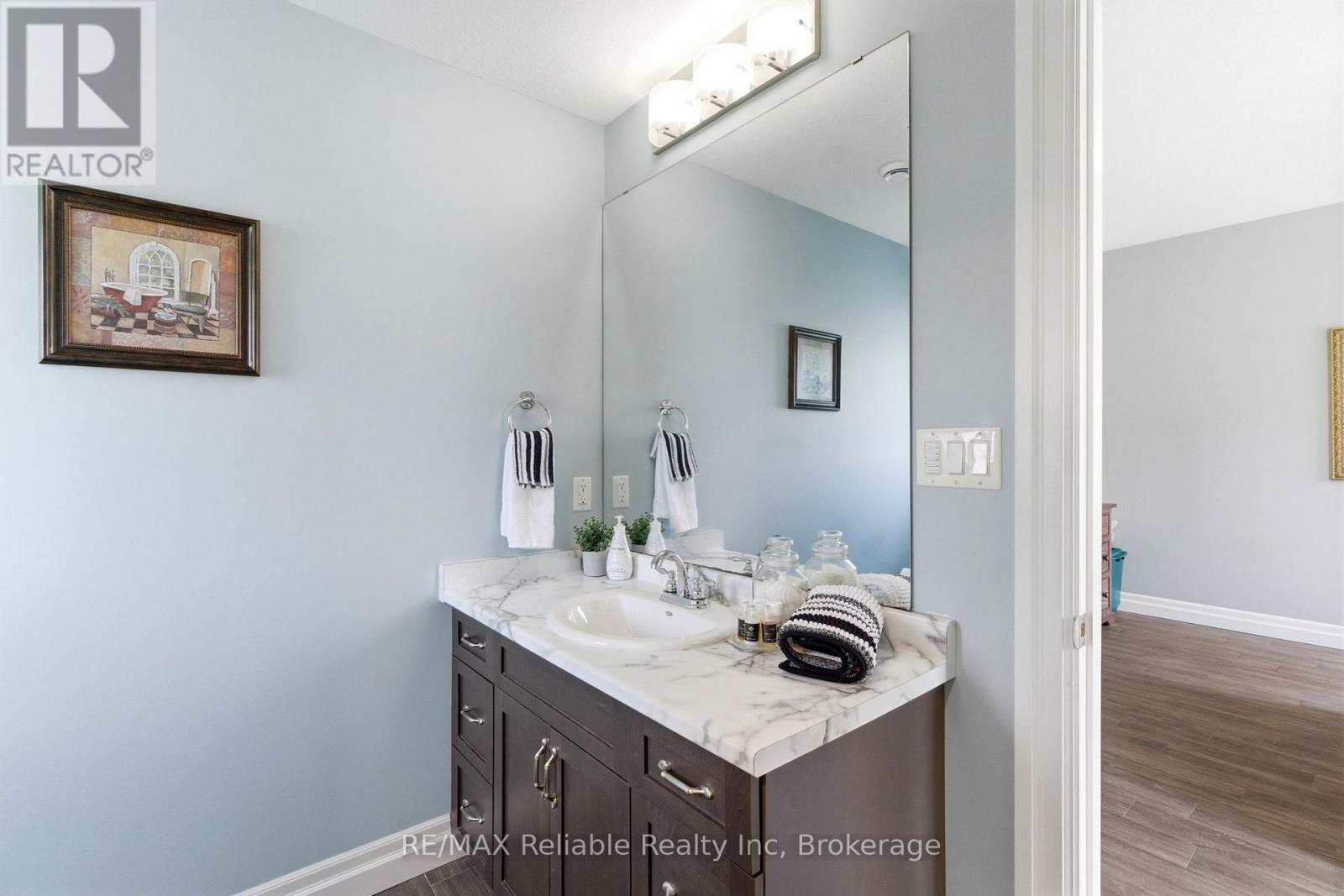 3 piece ensuite - 79055 Kelly Court, Central Huron (Goderich), ON - Indoor Photo Showing Bathroom