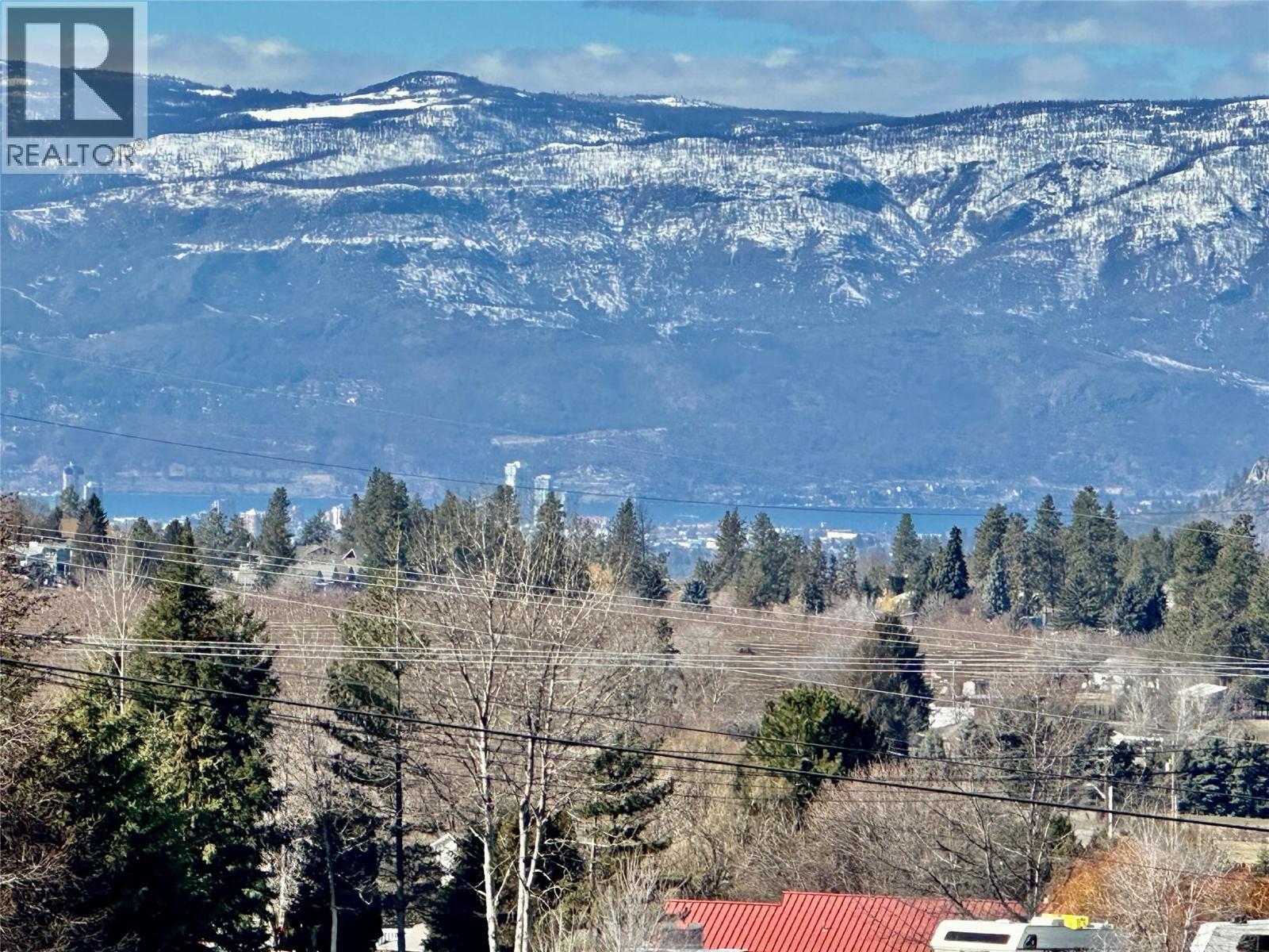 2175 Brentwood Road, Kelowna, BC