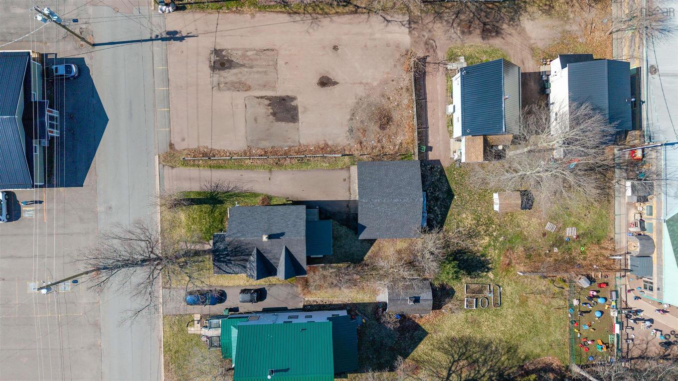 8 Robie Street, Amherst, NS